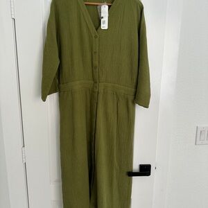 Soft Surroundings Green Casual Dress with V-neck and 3/4 Dolman Sleeves
